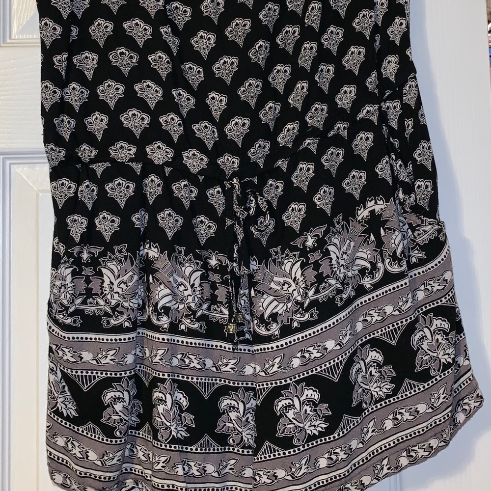 Romper - Picture 3 of 3